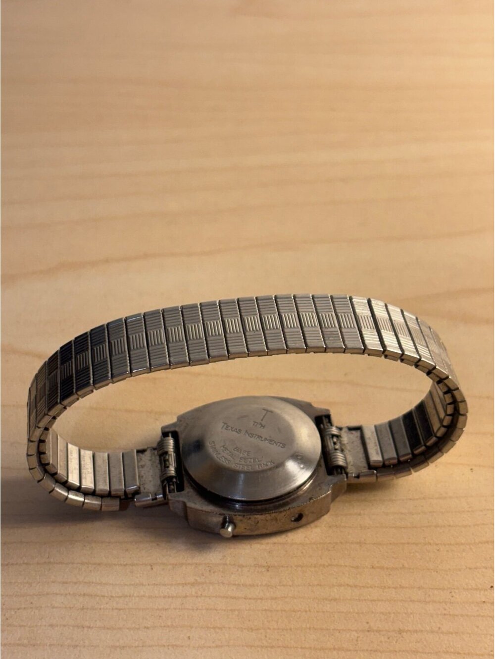 Texas Instruments LCD Quartz Watch - Picture 4 of 4